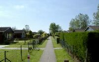 Weg zwischen den H�usern im Bungalowpark De Horn